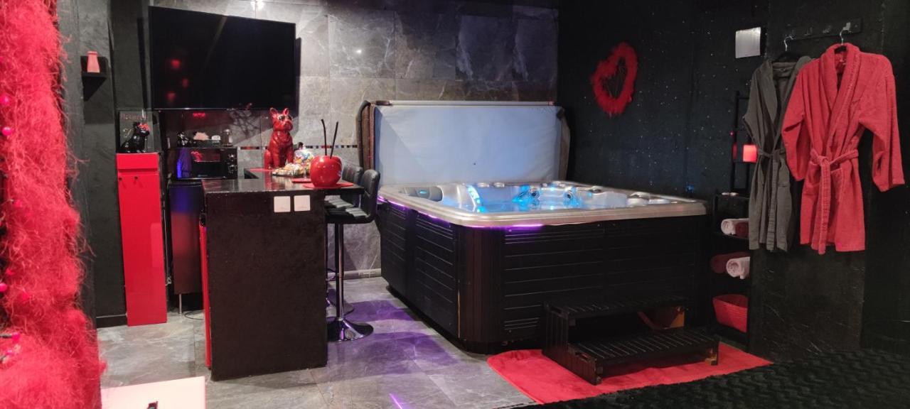 Loft Romantique Hammam Spa Privatif Playroom Γκρενόμπλ Εξωτερικό φωτογραφία